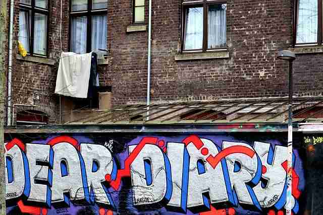 51视频网站弹幕监管：风纪委员的一天